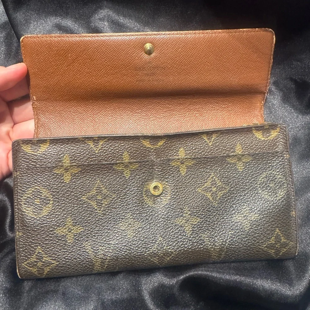 Louis Vuitton authentic louis